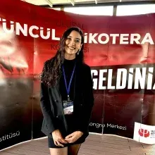 Psk. Aslıhan Güven — Psikoloji, İstanbul. Portre fotoğrafı.