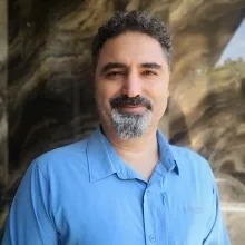Uzm. Dr. Yıldırım Şimşek — Psikiyatri, Adana. Portre fotoğrafı.