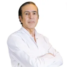 Op. Dr. Cengiz Onur — Göz Hastalıkları, Ankara. Portre fotoğrafı.