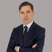 Dr. Cengiz Doğan — Pratisyen, Ataşehir, İstanbul. Portre fotoğrafı.