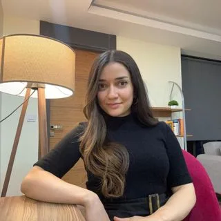 Psk. | Bilim Uzmanı Hatice Kübra Yıldız — Diyarbakır. Portre fotoğrafı.