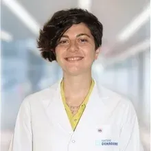 Op. Dr. Ayşe Elçin Okar Türkkan — Kadın Hastalıkları Ve Doğum, İstanbul. Portre fotoğrafı.