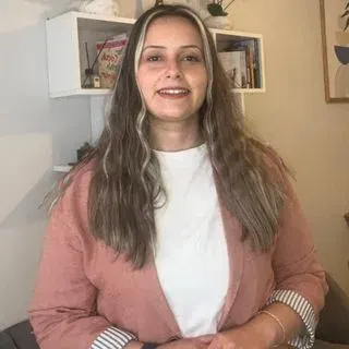 Psk. Rabia Gündoğar — Psikoloji, İstanbul. Portre fotoğrafı.