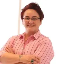 Uzm. Dr. Melek Nagehan Saniç — Dermatoloji, Ankara. Portre fotoğrafı.