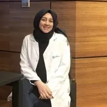 Psk. Ayşe Nur Öztürk — Psikoloji, Kocaeli. Portre fotoğrafı.