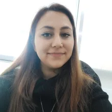 Kl. Psk. Cansu Öztekin — Psikoloji. Portre fotoğrafı.