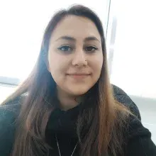 Kl. Psk. Cansu Öztekin — Psikoloji. Portre fotoğrafı.