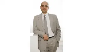 Op. Dr. Babek Tabandeh profilinde yer alan galeri fotoğrafı.