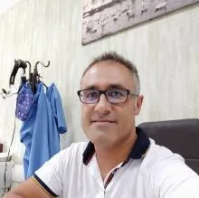 Op. Dr. Ahmet Yetkin — İstanbul. Portre fotoğrafı.