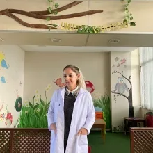 Psk. Afra Sakal — Psikoloji. Portre fotoğrafı.
