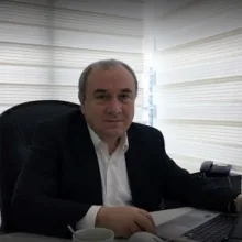 Prof. Dr. Mehmet Demirci — Nöroloji, Ankara. Portre fotoğrafı.