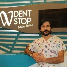 Dt. Halit Özkan — Diş Hekimi, Van. Portre fotoğrafı.