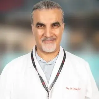 Doç. Dr. Orhan Yücel — Göğüs Cerrahisi, Küçükçekmece, İstanbul. Portre fotoğrafı.