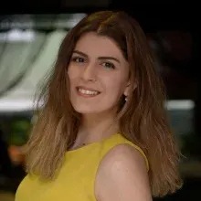 Dyt. Dilay Akyol — Diyetisyen, İstanbul. Portre fotoğrafı.
