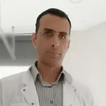 Uzm. Dr. Yusuf Dikici — Nöroloji, Ataşehir, İstanbul. Portre fotoğrafı.