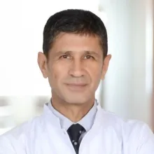 Prof. Dr. Mustafa Kazkayası — Kulak Burun Boğaz, Pendik, İstanbul. Portre fotoğrafı.
