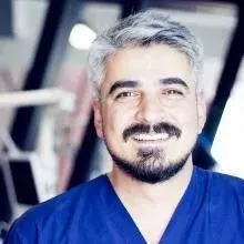 Dt. Musa Karataş — Diş Hekimi, Nilüfer, Bursa. Portre fotoğrafı.