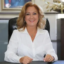 Prof. Dr. Nilgün Turhan — İstanbul. Portre fotoğrafı.