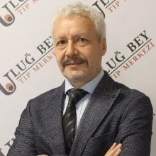 Uzm. Dr. Mücahit Altuntaş — İç Hastalıkları, Çankaya, Ankara. Portre fotoğrafı.