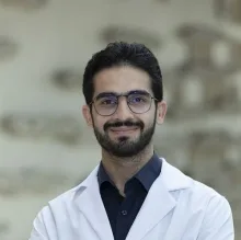 Uzm. Dr. Edebali Erdoğan — Çocuk Sağlığı Ve Hastalıkları, İstanbul. Portre fotoğrafı.