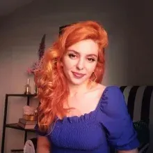 Kl. Psk. Cansu Gül — Psikoloji, İstanbul. Portre fotoğrafı.
