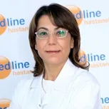 Uzm. Dr. Pınar Ergin — Nefroloji, Çukurova, Adana. Portre fotoğrafı.