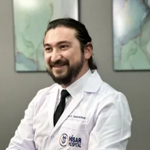 Op. Dr. Yusuf Bayram — Ortopedi Ve Travmatoloji, İstanbul. Portre fotoğrafı.