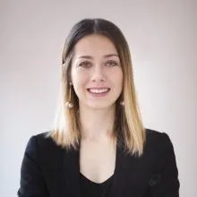Dyt. Meltem Erdağı — Diyetisyen. Portre fotoğrafı.