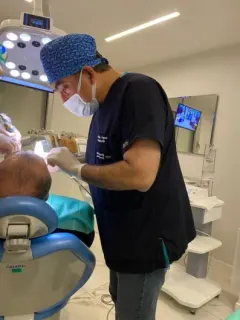 Dr. Dt. İrfan Akpınar profilinde yer alan galeri fotoğrafı.