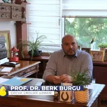 Prof. Dr. Berk Burgu — Çocuk Ürolojisi. Portre fotoğrafı.
