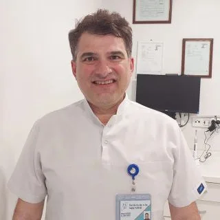 Dt. Yasin Turgut — Diş Hekimi, Sancaktepe, İstanbul. Portre fotoğrafı.