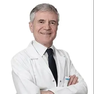 Op. Dr. Sadi Sızmaz — Göz Hastalıkları, Çankaya, Ankara. Portre fotoğrafı.