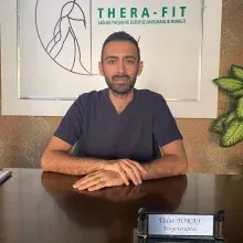 Fzt. Velat Tokay — Fizyoterapi Ve Rehabilitasyon, İzmir. Portre fotoğrafı.