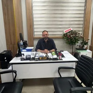 Op. Dr. Tanin Oğur — Beyin Ve Sinir Cerrahisi, Şahinbey, Gaziantep. Portre fotoğrafı.