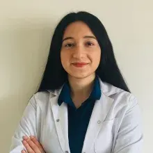 Fzt. Bahar Kara — Fizyoterapi Ve Rehabilitasyon. Portre fotoğrafı.