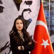 Psk. Dan. Güliz Yörük Özarslan — Psikolojik Danışma ve Rehberlik, İstanbul. Portre fotoğrafı.