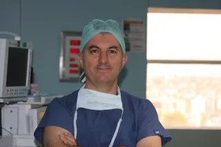 Prof. Dr. İlker Sücüllü profilinde yer alan galeri fotoğrafı.