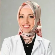 Op. Dr. Tuğba Erdenöz Türk — Plastik Rekonstrüktif Ve Estetik Cerrahi, Amasya. Portre fotoğrafı.