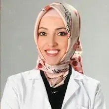 Op. Dr. Tuğba Erdenöz Türk — Plastik Rekonstrüktif Ve Estetik Cerrahi, Amasya. Portre fotoğrafı.