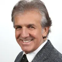 Dr. Serdar Akın — Denizli. Portre fotoğrafı.