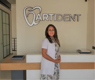 Dr. Dt. Vuslat Çiçek Arı profilinde yer alan galeri fotoğrafı.