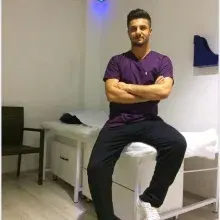 Fzt. Evren Erik — Fizyoterapi Ve Rehabilitasyon, İstanbul. Portre fotoğrafı.