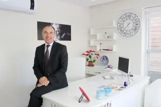 Op. Dr. Şevket Doğan profilinde yer alan galeri fotoğrafı.