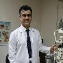 Op. Dr. M.Levent Civelek — Göz Hastalıkları. Portre fotoğrafı.