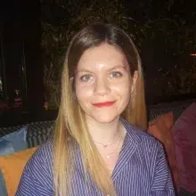 Psk. Ayperi Atik — Psikoloji. Portre fotoğrafı.