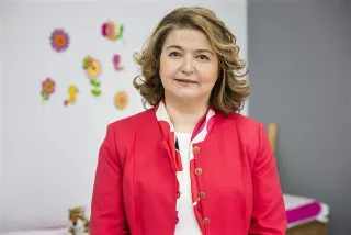 Prof. Dr. Nesibe Andıran profilinde yer alan galeri fotoğrafı.
