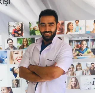 Dt. Sezgin Yılmaz profilinde yer alan galeri fotoğrafı.