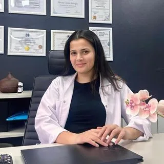 Fzt. Ceren Bicioğlu Koç — Fizyoterapi Ve Rehabilitasyon, Beylikdüzü, İstanbul. Portre fotoğrafı.