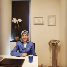 Dyt. Ferhan Çevik Arisli — Diyetisyen. Portre fotoğrafı.