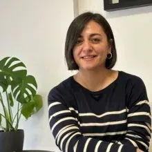 Kl. Psk. Selin Alkış Ayten — Psikoloji, Denizli. Portre fotoğrafı.